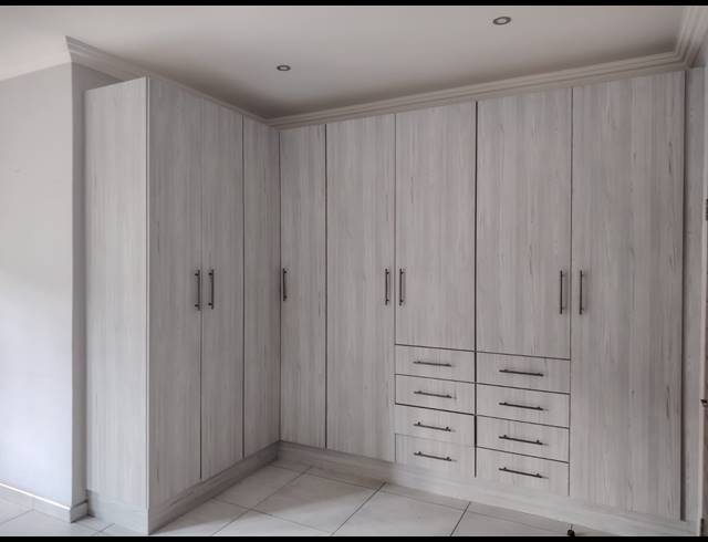 3 BEDROOM HOUSE FOR SALE IN GEELHOUTPARK